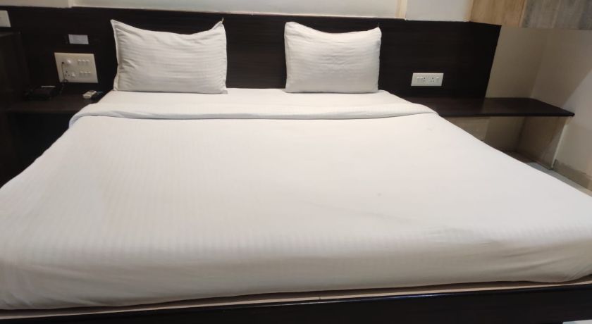 Hotel Regent Inn in Pune