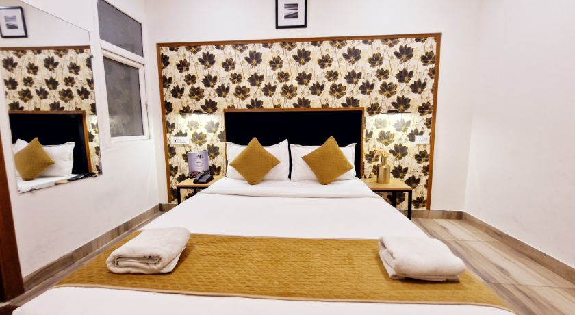 Hotel Silver Saffron Paschim Vihar in Delhi