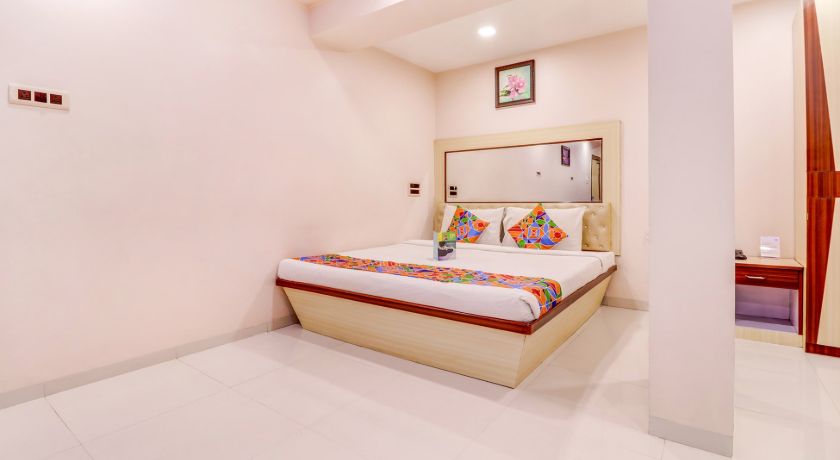 Hotel Crystal Court in Pune