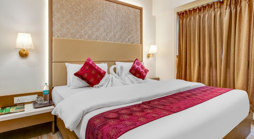 Hotel Grand Mookambika in Navi Mumbai