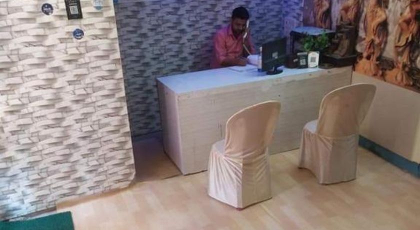 Hotel Happy Palace in Gaya