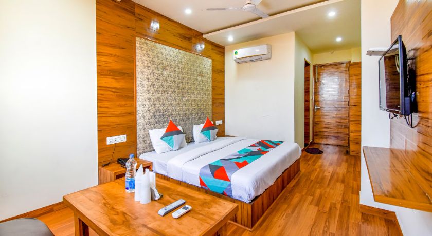 Hotel Black Diamond in Zirakpur