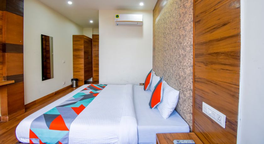 Hotel Black Diamond in Zirakpur