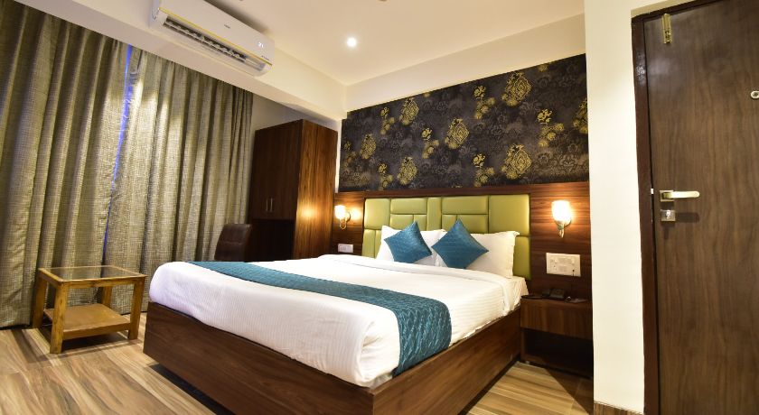 Hotel Candor Amigo in Navi Mumbai