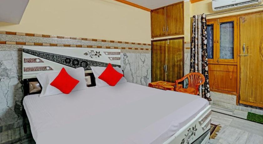 Hotel River Rest in Bareilly