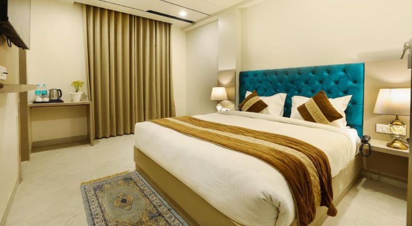 Opo Hotel Dior in Delhi