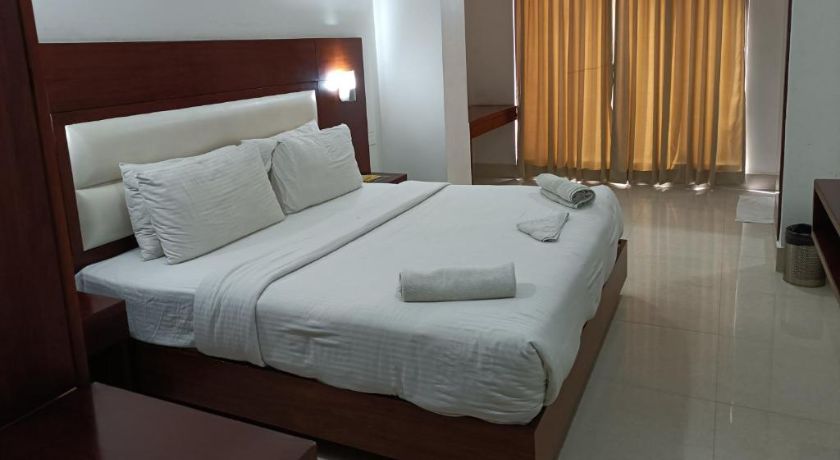 Hotel Autumn Crocus in Guwahati