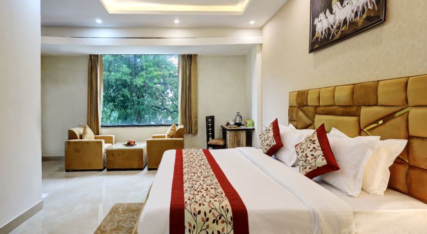 Hotel Golden Era in Noida