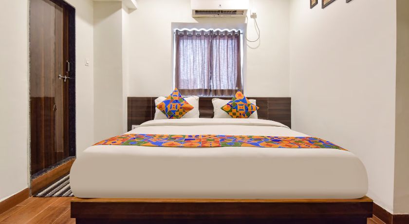 Hotel Sri Krishna in Vadodara