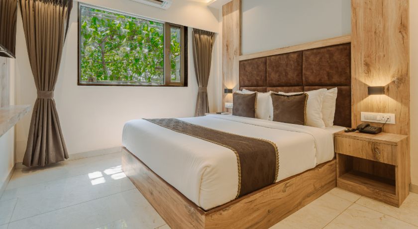 Hotel Silver Park in Mumbai