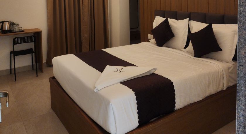 Innzoy Hotels - DLF Road in Hyderabad