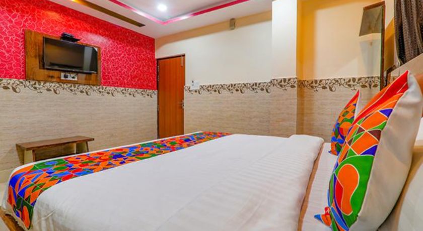 Hotel Shree Galaxy in Kanpur