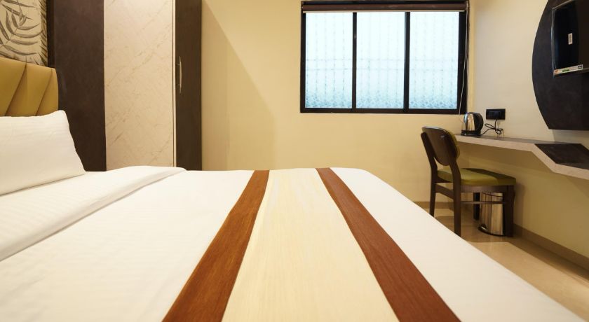 Hotel Well Back in Mumbai