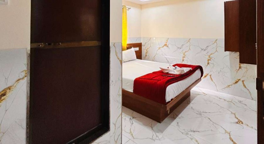 Hotel Samrat Palace in Mumbai