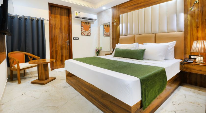 Opo Essential Delhi Airport in Delhi