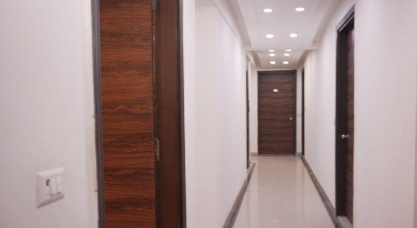 Reconnect Suites  in Delhi