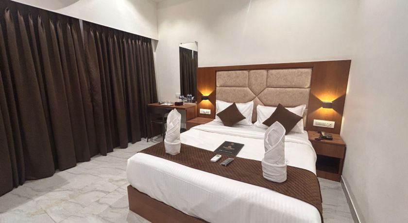 Hotel Sterling Executive in Navi Mumbai