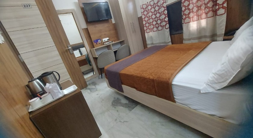 Hotel Grand in Dehradun