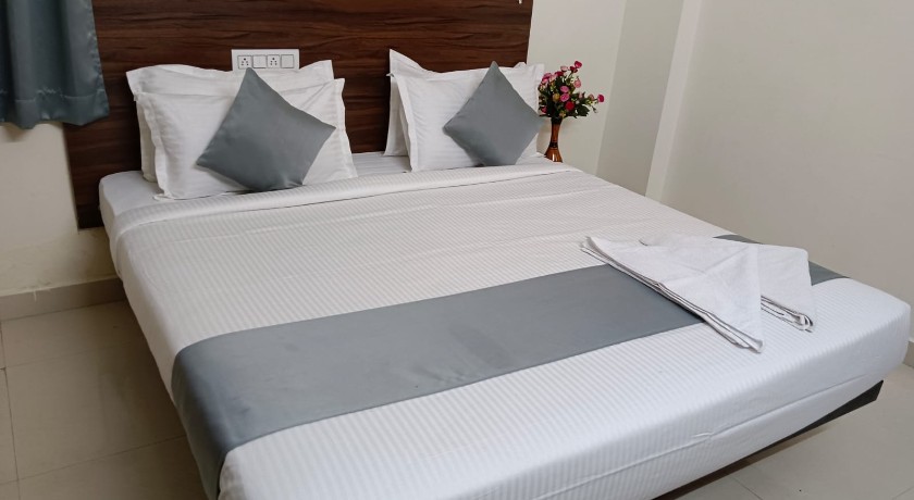 White House Leo in Hyderabad