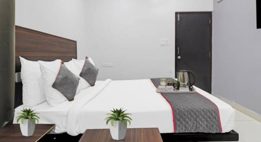 White House Leo in Hyderabad